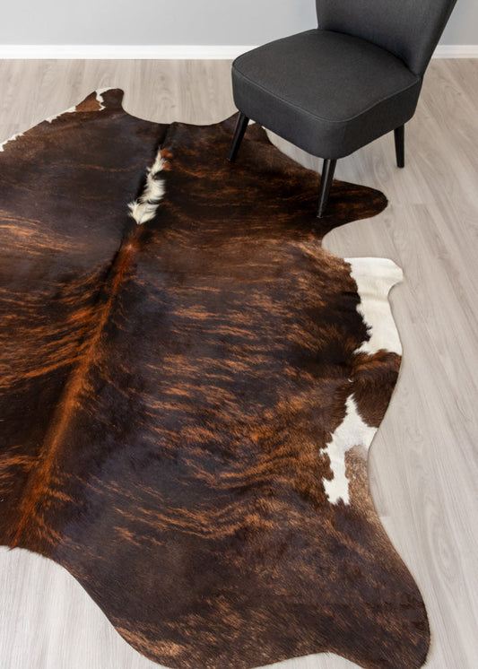 Dark White Spine Belly Brindle Cowhide Rug (Size: 230 x 200 CM)