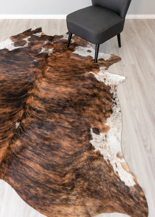 Dark White Spine Belly Brindle Cowhide Rug (Size: 250 x 220 CM)